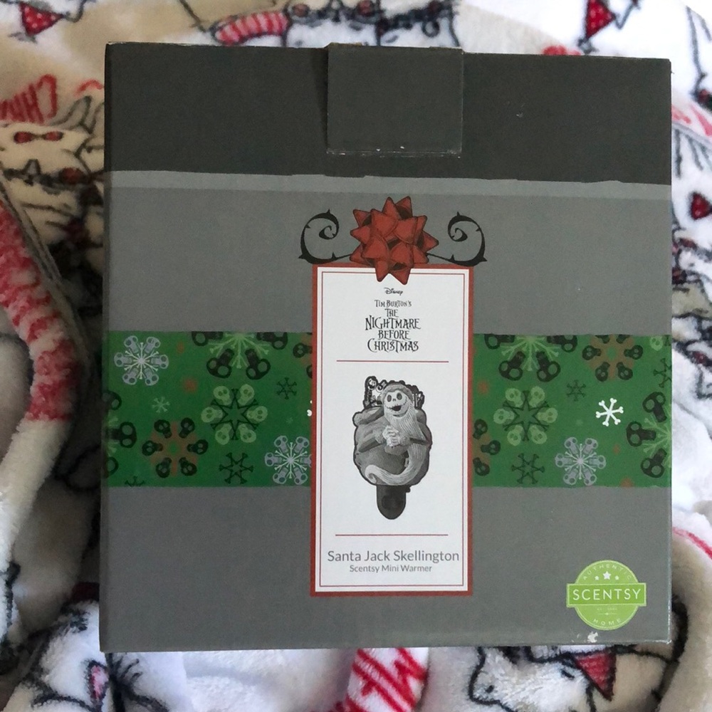 Scentsy retired Disney Santa Jack Skellington mini warmer NEW in box